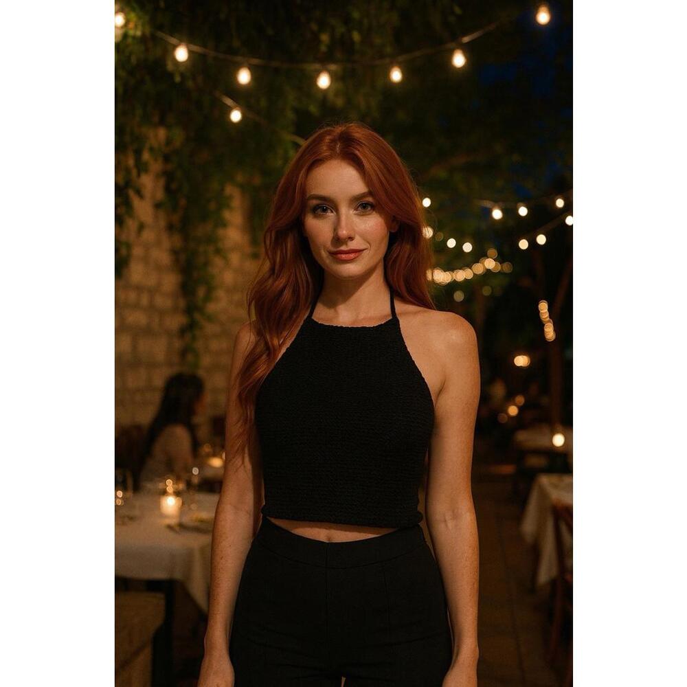 525 Black Knit Halter Top Small NWT Cropped Sleeveless A18